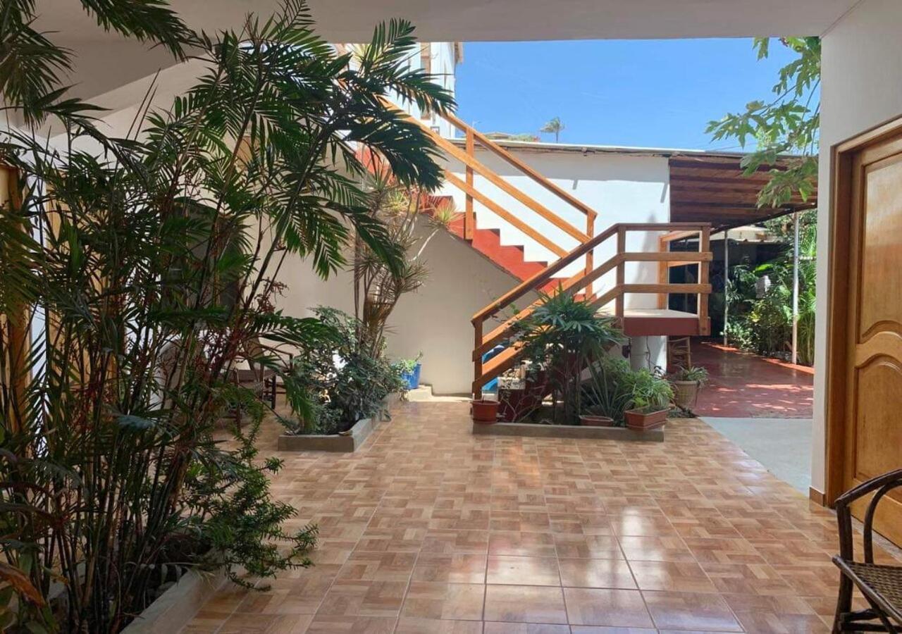 Hospedaje Costa Norte Máncora Exterior photo